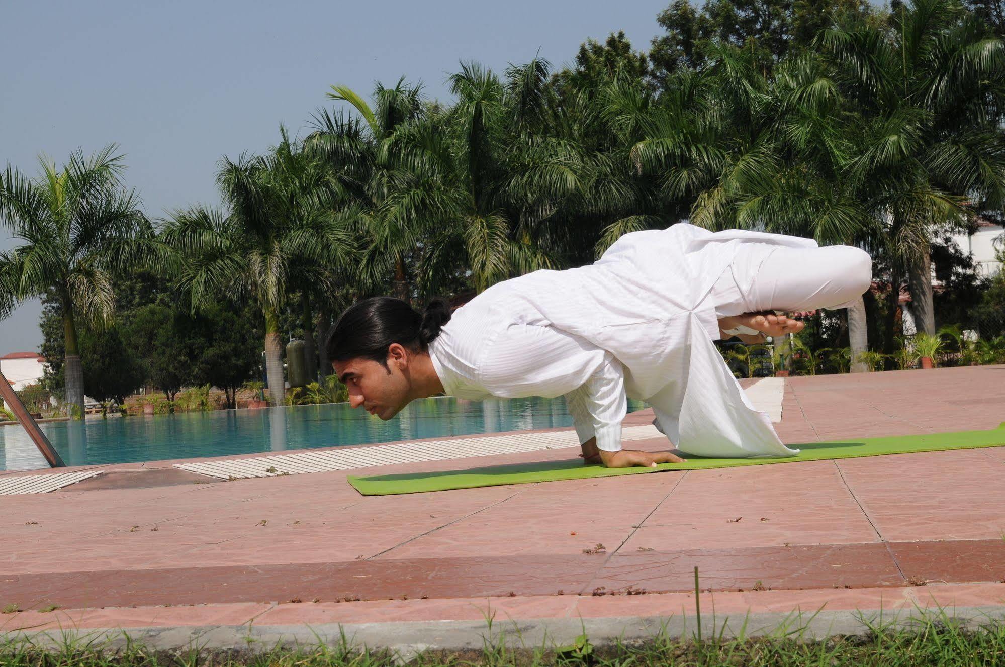 Naturoville Ayurvedic And Yoga Retreat Rishikesh Exterior photo