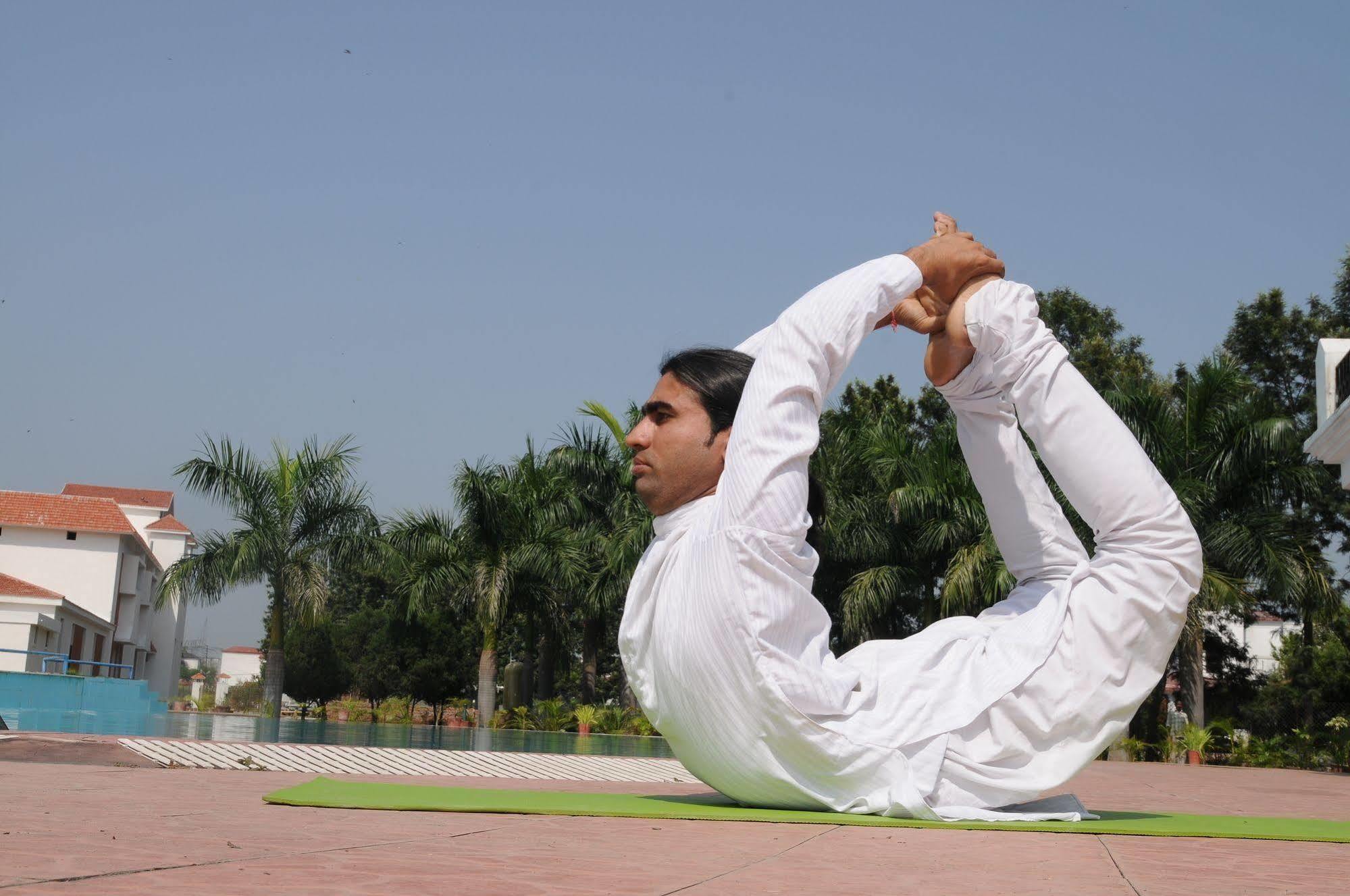 Naturoville Ayurvedic And Yoga Retreat Rishikesh Exterior photo